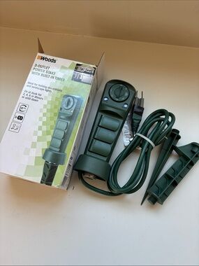 Outdoor outlet -NIB - 3 outlets/timer - 
ground stake